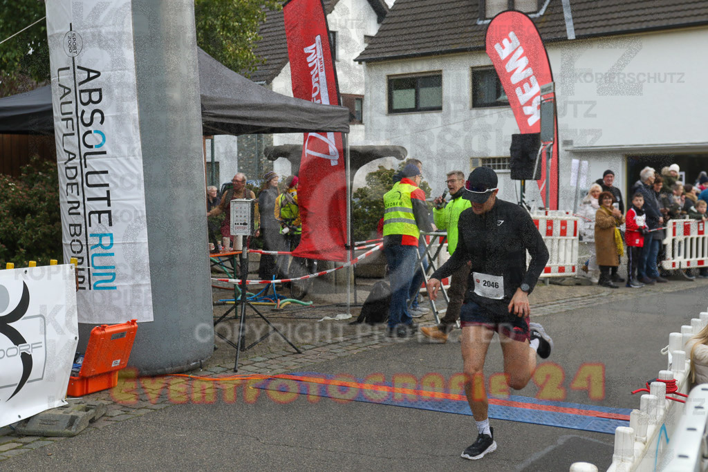 221127_1209_EV9_3323 | Sportfotografie im Rhein-Sieg Kreis, Köln, Bonn, NRW, Rheinland Pfalz, Hessen, etc. Unser Tätigkeitsfeld umfasst den Laufsport vom Volkslauf über den Marathon, Duathlon, Triathon bis zum Ultralauf wie Kölnpfad Ultra oder Schindertrail.