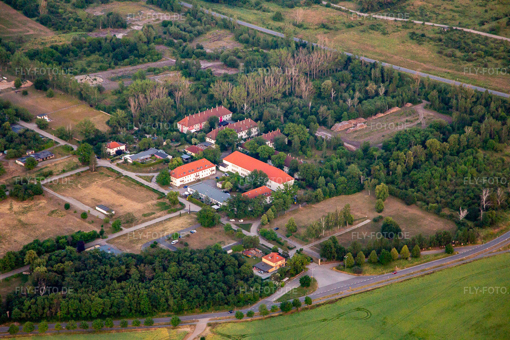Luftbild: Möbel Brunner GmbH im Ortsteil Quarmbeck in Quedlinburg im Bundesland Sachsen-Anhalt in Deutschland. Foto: IMG_136635.jpg vom 17.06.2023 durch Werner Riehm/FLY-FOTO.de