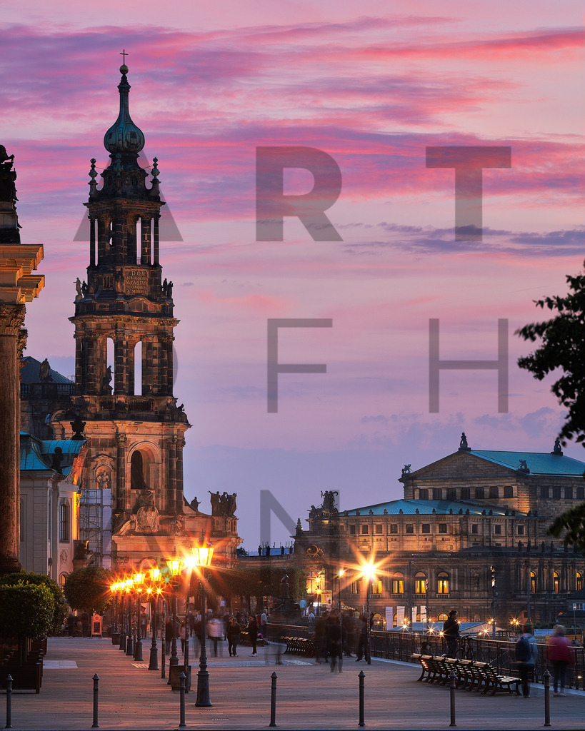 Ein Hans Fineart Original | Entdecke die Kunst von Hans Fineart - Fotografien für dein Zuhause. Verwandle deine Wände mit einzigartigen Kunstwerken und bringe die Schönheit der Welt in dein Leben. Bestelle jetzt und schaffe einen Ort der Inspiration und Eleganz.