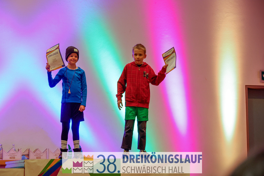 400m AOK Junior Cup | 3 Koenigslauf 2024 400m AOK Junior Cup - Realisiert mit Pictrs.com