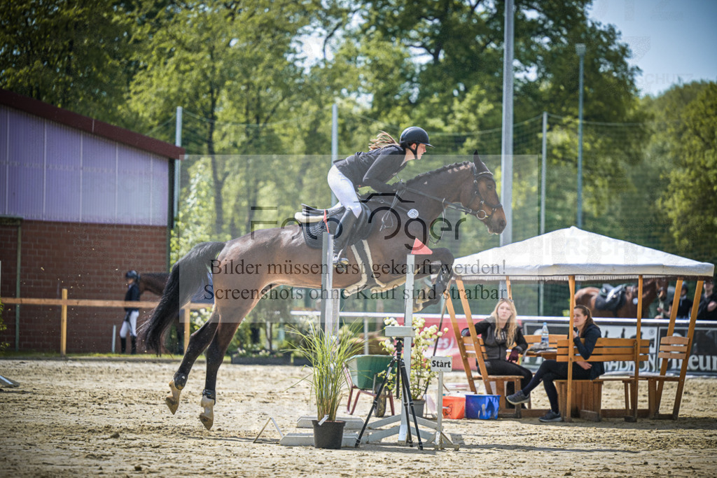 DOS_0006 | Entdecke hochwertige Reitturnierfotos von Foto Oger. Professionell, emotional und authentisch – jetzt Lieblingsmomente im Shop bestellen.Deutschlandweite Turnierfotografie. - Realisiert mit Pictrs.com