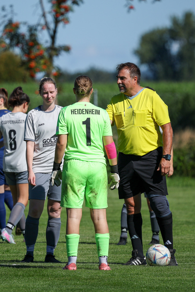 Fußball I FRAUEN I Saison 2025-2026 I Freundschaftsspiel I FC Loppenhausen - 1FC Heidenheim 1846 II I_250831_8157 | Fotopresso – Sportfotografie in Heidenheim & Umgebung. Professionelle Sportfotografie für unvergessliche Momente. Dynamische Action-Shots, emotionale Szenen & hochwertige Bilder. - Realisiert mit Pictrs.com