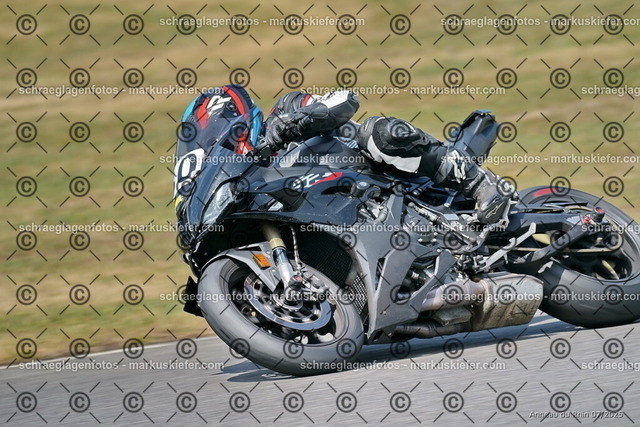 25bt04-1745 | markuskiefer.com - Realisiert mit Pictrs.com
