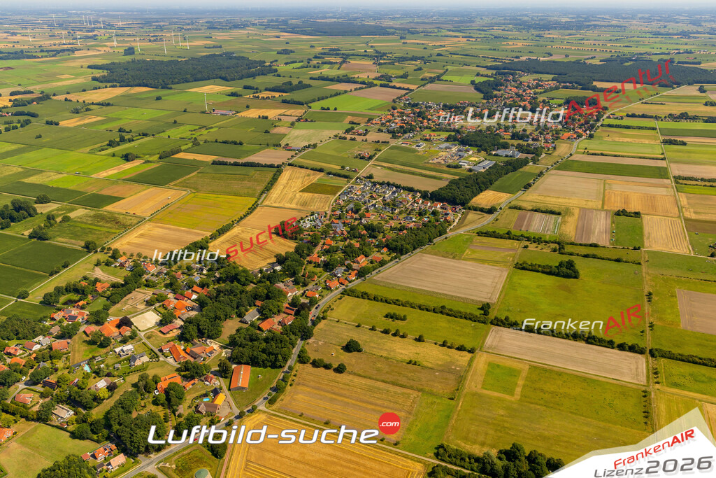 Luftbild Quernheim - Die Luftaufnahme wurde 2025 vom UL-Flugzeug heraus erstellt ( keine Drohne ) - Hochauflösende Luftaufnahme - für professionelle Ausdrucke geeignet. Die Geschenkidee !Hier alle&nbsp;Infos zur Lizenzierung der LuftaufnahmeWir fliegen auch dieses Jahr wieder in Ihre Region um Luftbilder zu erstellen.- Luftbild anfragen