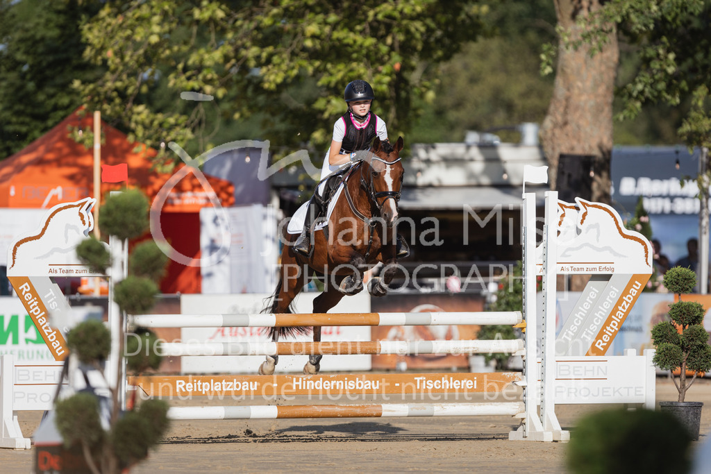 220825_Delbrueck_PonyTrophy-200 | Deine schönsten Turniermomente als professionelle Fotos! Entdecke hochwertige Pferdesport-Fotografie im Online-Shop. Jetzt Fotos finden & bestellen!