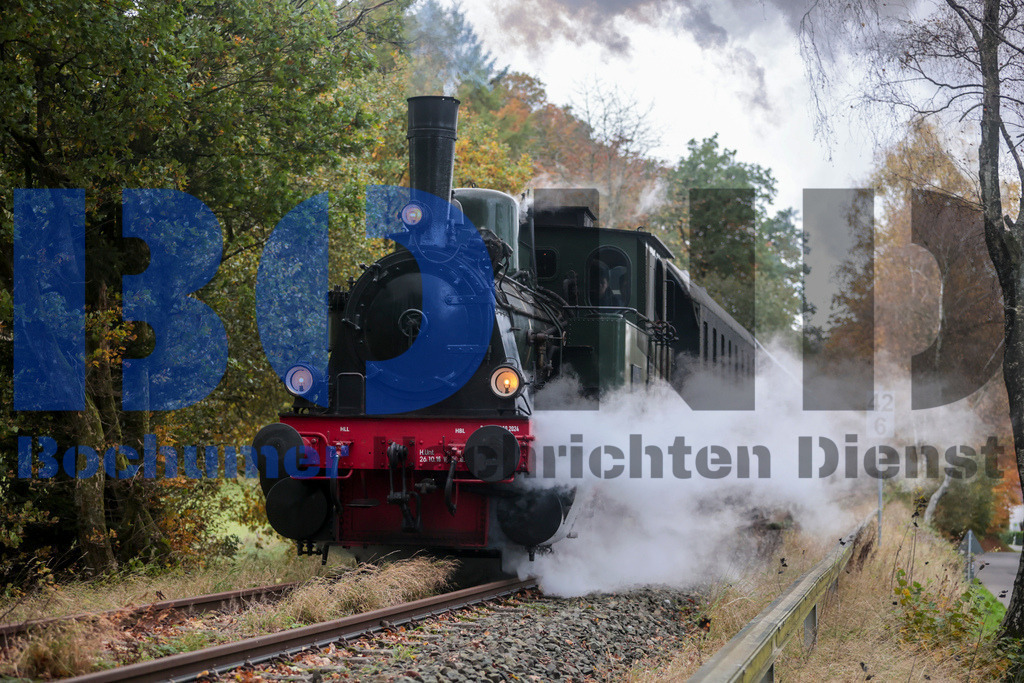  04.11.2023 - 
 | Sebastian Sendlak / Bochumer Nachrichtendienst (BOND) - Dampflok Waldbroel auf der Volmetalbahn - Realisiert mit Pictrs.com