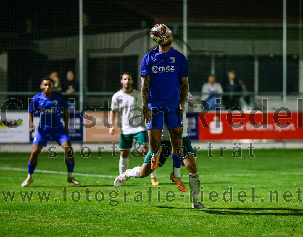 2023-10-13_052_FC_Schwaig_gegen_TSV_Ampfing | Oberding, Deutschland, 13.10.2023:
Fußball, Landesliga Südost 2023 / 2024, 16. Spieltag, FC Schwaig gegen TSV Ampfing, Endergebnis: 3:2

Erhan Yazici (TSV Ampfing, #9)

Foto: Christian Riedel / fotografie-riedel.net