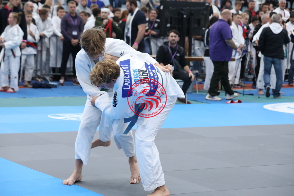 1J7A3388 | Fotos vom Adler Cup - Pictures from Adler Cup

Hier findet Ihr alle Eindrücke und großen Momente der Adler Cup Wochenenden. Here you will find all impressions and great moments of the Adler Cup weekends. - Realisiert mit Pictrs.com