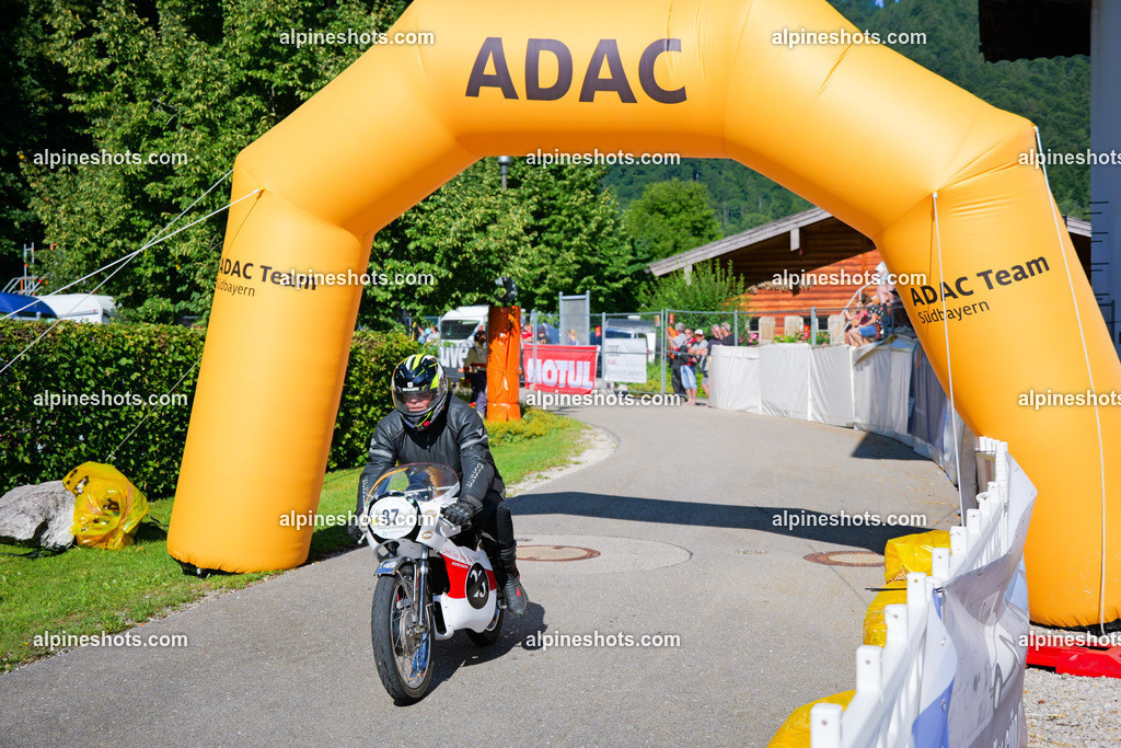 P1025708 | Erleben Sie atemberaubende, hochqualitative Fotos Ihrer Fahrt entlang der malerischen Alpenstraßen. Besuchen Sie alpineshots.com, um professionelle Aufnahmen Ihrer unvergesslichen Reise zu finden und zu kaufen - Realisiert mit Pictrs.com