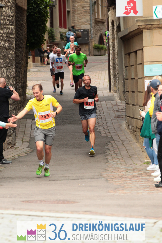 VR Bank Hauptlauf 10km | 3königslauf 2022 VR Bank Hauptlauf - Realisiert mit Pictrs.com