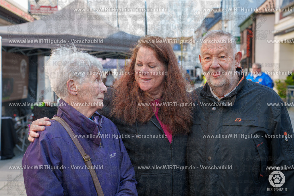 Pfötchenmarkt Nettetal-Lobberich 2026 - Nettetal-Tag - Daniel Wirth - www.allesWIRTHgut.de - @allesWIRTHgut_Tierfotografie 7R507650 | Professionelle Tierfotografie in Mönchengladbach von Daniel Wirth (allesWIRTHgut). Liebevolle & natürliche Bilder von Hunden & Katzen für unvergessliche Erinnerungen.