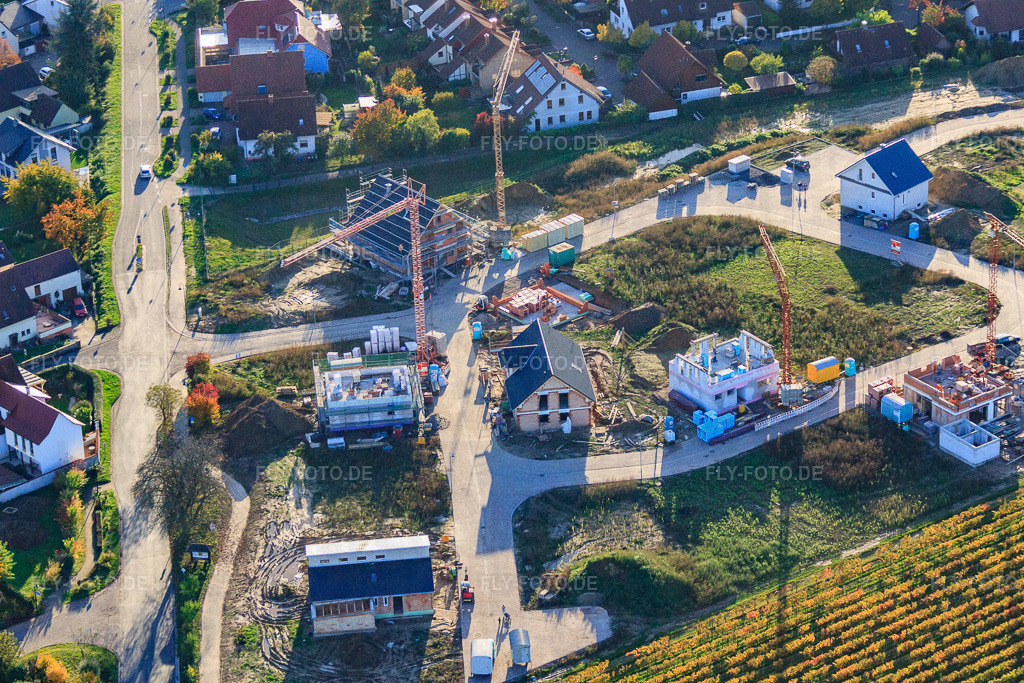 Neubaugebiet Am Wingertsberg | Luftbild: Neubaugebiet Am Wingertsberg in Insheim im Bundesland Rheinland-Pfalz in Deutschland. Foto: IMG_60553.jpg vom 24.10.2013 durch Werner Riehm/FLY-FOTO.de - Realisiert mit Pictrs.com