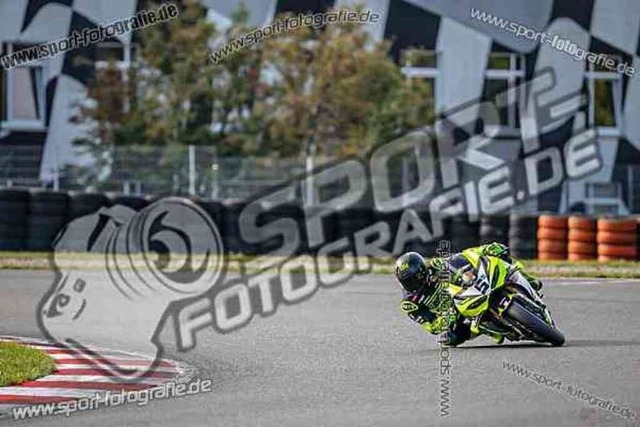 pubi0367 | Professionelle Fotos von Sportveranstaltungen, aber auch Hochzeiten und anderen Events. - Realisiert mit Pictrs.com