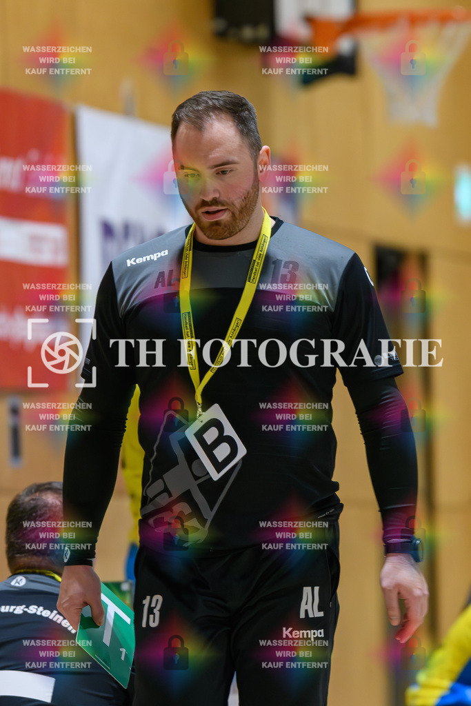 GER, SG Maulburg/Steinen - SV Allensbach 2, Handball, Suedbadenliga, 2. Spieltag, Saison 2023/2024, 14.10.2023 | Andre Lechtmann (SG Maulburg-Steinen, Trainer)

GER, SG Maulburg/Steinen - SV Allensbach 2, Handball, Suedbadenliga, 2. Spieltag, Saison 2023/2024, 14.10.2023

Foto: TH Fotografie/Thomas Hess