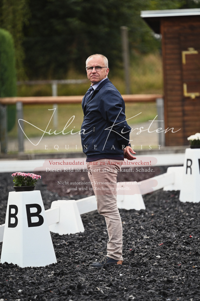 DSC_2797 | Pferde- und Turnierfotografie in Westsachsen. Pferdeportraits, Auftragszeichnungen und intuitive Kunst.