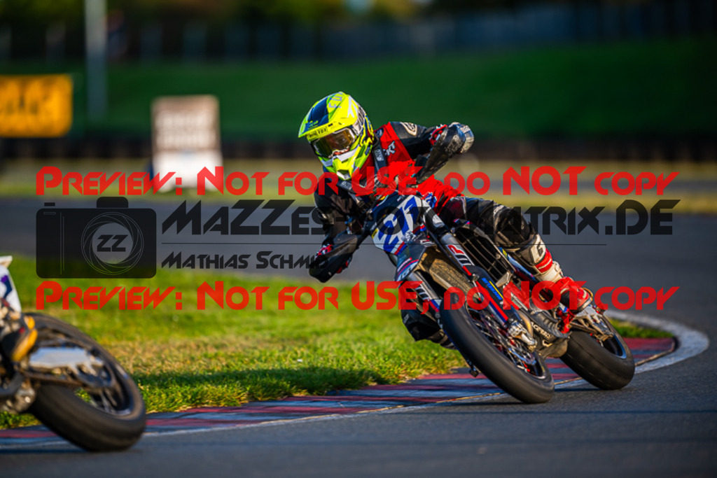 MaZZes_FotoMatrix_230930_9910 | S4