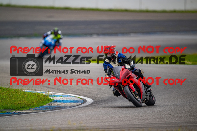 MaZZes_FotoMatrix_240701_6007705_8752 | ROT