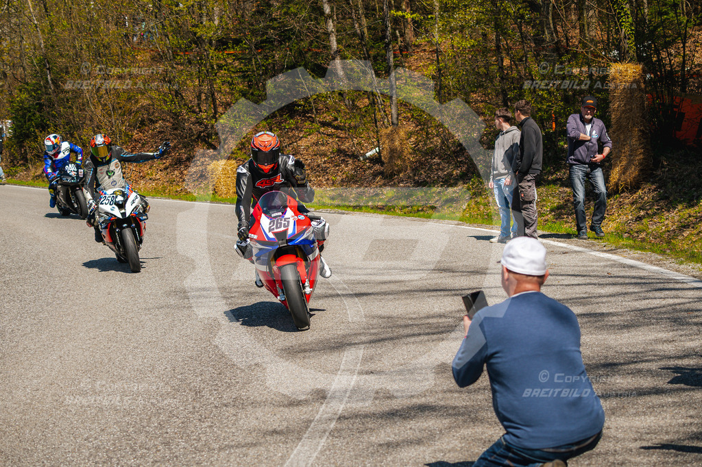 1100 - Bergrennen Landshaag2026 | BREITBILD Austria Webshop

Finde Fotos von: Breitbild, Breitbild Austria, Landshaag, Europeanbikers, KTM, BMW, Bergrennen, Bikeporn, Carporn, Bikes, Cars, Fotografie, Oberösterreich, Österreich, Berufsfotograf, Motorradteile Ganster, Julbach, Pannoniari - Realisiert mit Pictrs.com