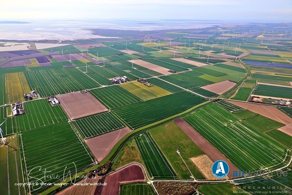Luftbild, Nordfriesland, Reußenköge, Sönke-Nissen-Koog, Cecilienkoog, Koogchaussee,  | Entdecken Sie atemberaubende Luftbilder und Fotografien auf airwatch.de - Tauchen Sie ein in eine Welt voller faszinierender Aufnahmen aus der Vogelperspektive.