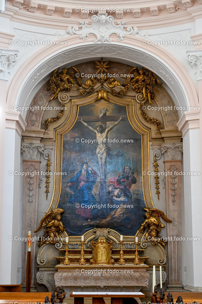Bischoefliches Priesterseminar_ Linz_ 28.01.2024-11 | 28.01.2024, Harrachstrasse Linz, AUT, Bischoefliches Priesterseminar der Dioezese Linz, im Bild Kirche, Gotteshaus, Institut fuer Fortbildung, Dioezesanarchiv Linz, roemisch katholische Kirche, Archiv, Bildung, bilden, Altar