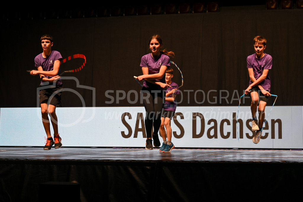 Winterthurer Sportehrung - 23. Februar 2023 | Winterthurer Sportehrung
AXA Arena, Winterthur
Show-Einlage mit SATUS Dachsen (Rope Skipping).
Bild: Sportfotografie Markus Aeschimann | www.markus-aeschimann.ch - Realisiert mit Pictrs.com