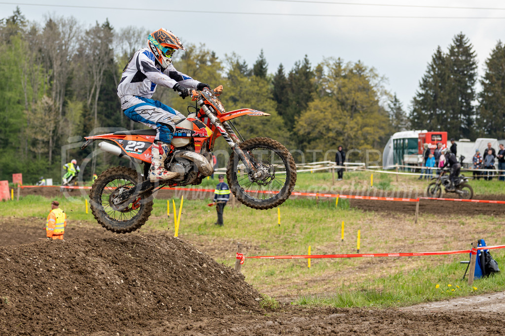 Motocross Schlatt bei Winterthur - 30. April 2022 | Motocross Schlatt bei Winterthur
MC Wila, Schlatt bei Winterthur
Bild: Sportfotografie Markus Aeschimann | www.markus-aeschimann.ch - Realisiert mit Pictrs.com