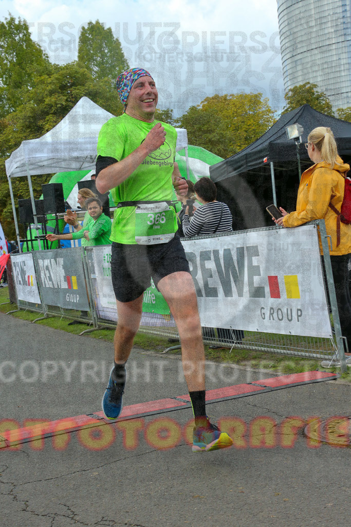 220925_1323_EX1_0653 | Sportfotografie im Rhein-Sieg Kreis, Köln, Bonn, NRW, Rheinland Pfalz, Hessen, etc. Unser Tätigkeitsfeld umfasst den Laufsport vom Volkslauf über den Marathon, Duathlon, Triathon bis zum Ultralauf wie Kölnpfad Ultra oder Schindertrail.