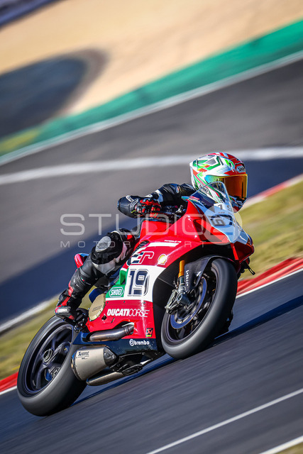 0190-260526NBR-013_190 | Deine Full-Service-Agentur für ✔️Videoproduktionen und ✔️Motorsportfotografie Jetzt Angebot anfragen!