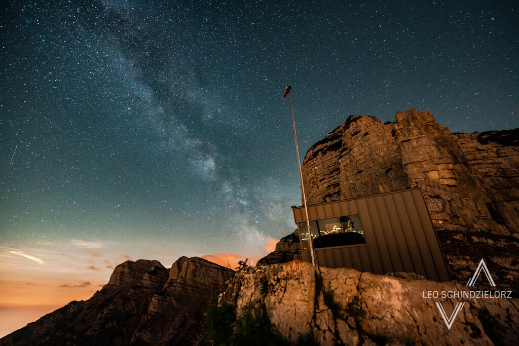 Fotografie_Leo_Schindzielorz_IT_Sommer_Trentino-Suedtirol_Vigolana_20220528_A7R03132_org | Atmosphärische Landschaftsbilder & Drohnenaufnahmen aus dem Allgäu, Tirol, Südtirol & der Schweiz – ideal für Leinwanddrucke & zur stilvollen Raumgestaltung. - Realisiert mit Pictrs.com