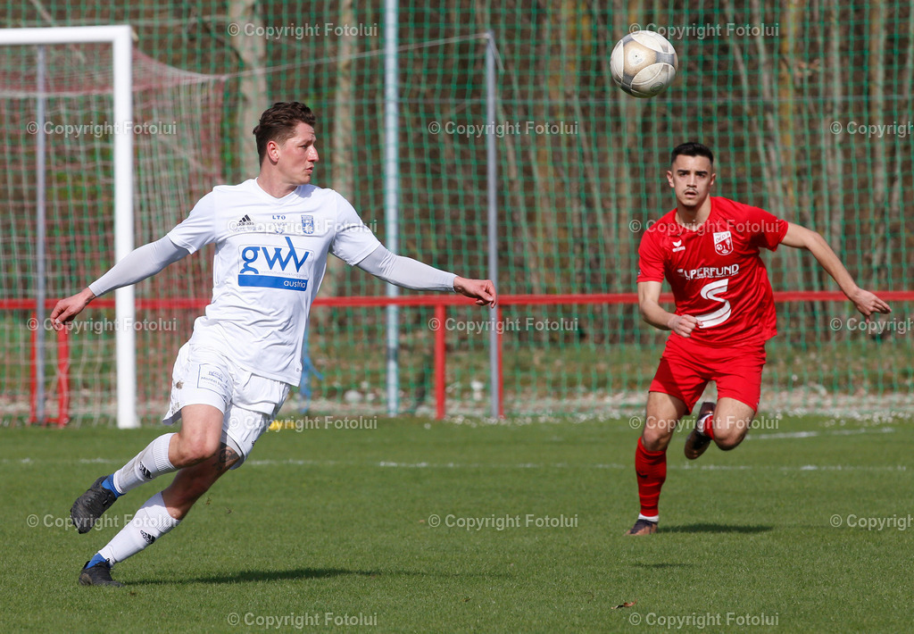A_LUI_01042023_15 | SPORT,FUSSBALL ,LT1 OOELIGA ASKOE OEDT-UNION EDELWEISS LINZ 01.04.2023 IM BILD: FILIP BRESKIC (OEDT) UND PIPO FRUEHWIRTH (EDELWEISS LINZ)  FOTO:FOTOLUI