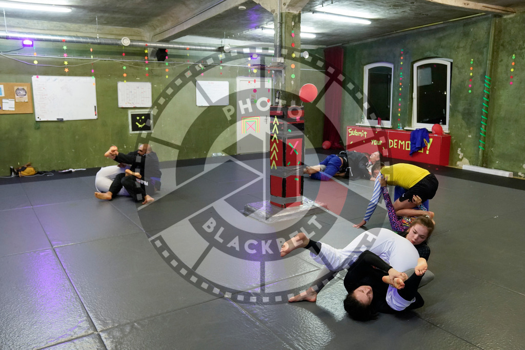 20240413PBB8137 | Fighters compete during the Grapplethon 24hours of rolling for a reason in Hamburg, Germany, on April 13, 2024.