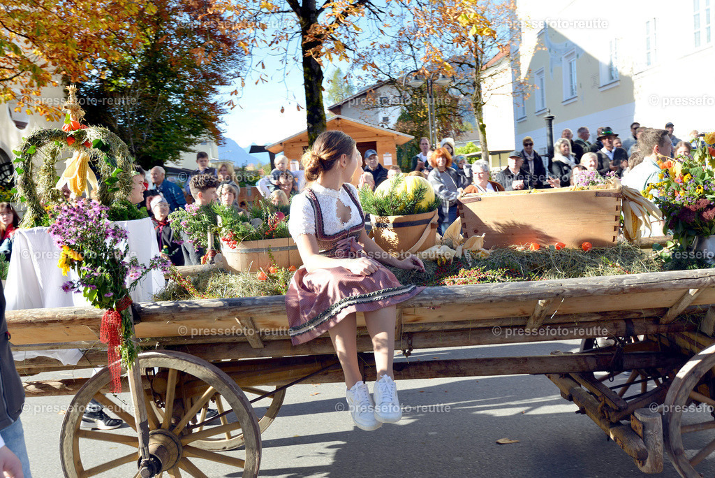 news-2022-Okt16-LJ_Erntedank_Reutte-BACH-WTV_4844 | Info aus dem Bezirk Reutte/Ausserfern Tirol sowie eine umfangreiche Bilddatenbank über die gesamte Region: Lechtal, Talkessel Reutte, Tannheimertal, Zwischentoren. Lech, Plansee, Zugspitze, Grenztunnel, B179, Fernpassstraße, Verkehr, Lawinen, Tradition, - Realisiert mit Pictrs.com