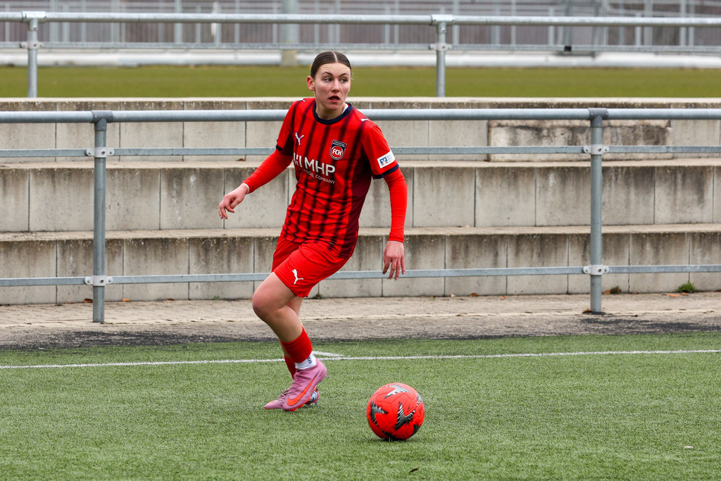 20260315-FCH-Steinheim_016 | 1.FC Heidenheim 1846 II vs. TV Steinheim, Fußball, Frauen, Bezirksliga, 2025/2026, 12. Spieltag, 15.03.2026 in Heidenheim, Kunstrasen b. Voith-Arena West(Foto: Michael Bulling) - Realisiert mit Pictrs.com