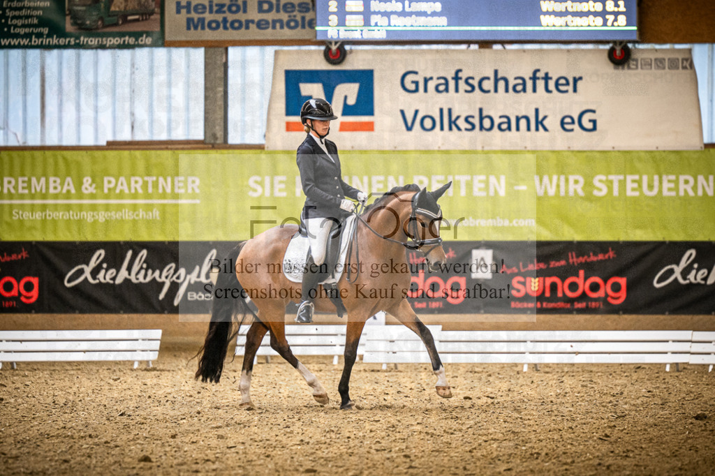 DOS_3238 | Entdecke hochwertige Reitturnierfotos von Foto Oger. Professionell, emotional und authentisch – jetzt Lieblingsmomente im Shop bestellen.Deutschlandweite Turnierfotografie. - Realisiert mit Pictrs.com