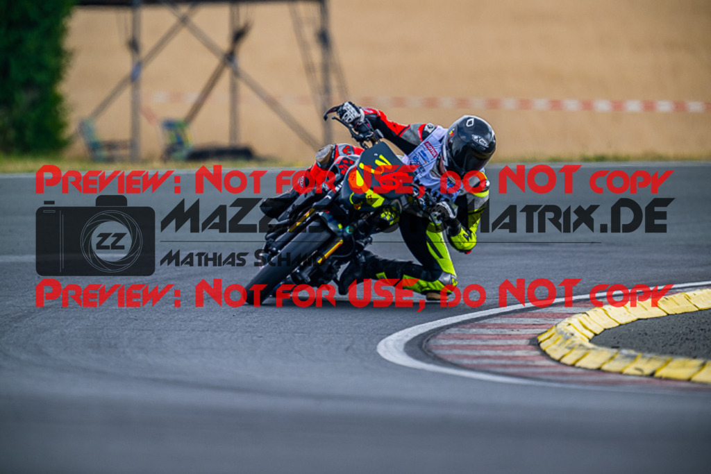 MaZZes_FotoMatrix_220723_6010 | IDM1000