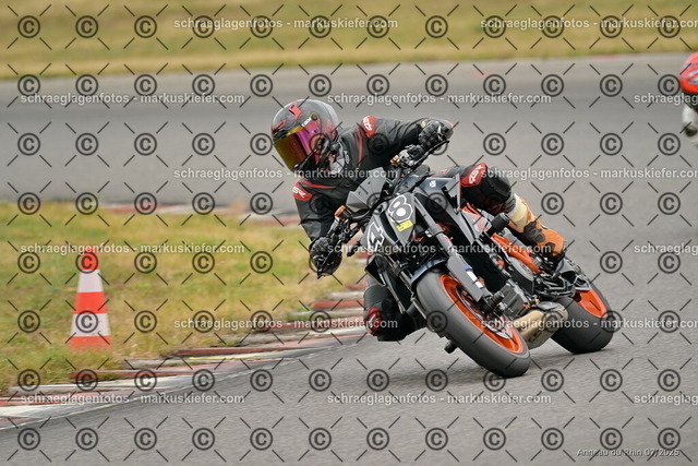 25bt05-1496 | markuskiefer.com - Realisiert mit Pictrs.com