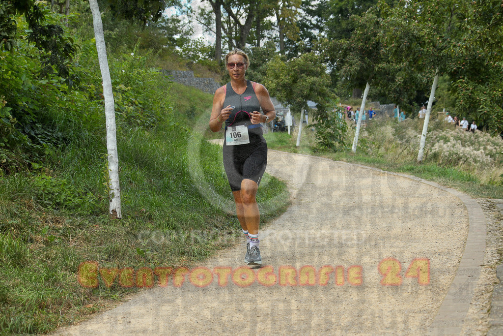 250824_1256_EX1_0988 | Sportfotografie im Rhein-Sieg Kreis, Köln, Bonn, NRW, Rheinland Pfalz, Hessen, etc. Unser Tätigkeitsfeld umfasst den Laufsport vom Volkslauf über den Marathon, Duathlon, Triathon bis zum Ultralauf wie Kölnpfad Ultra oder Schindertrail.