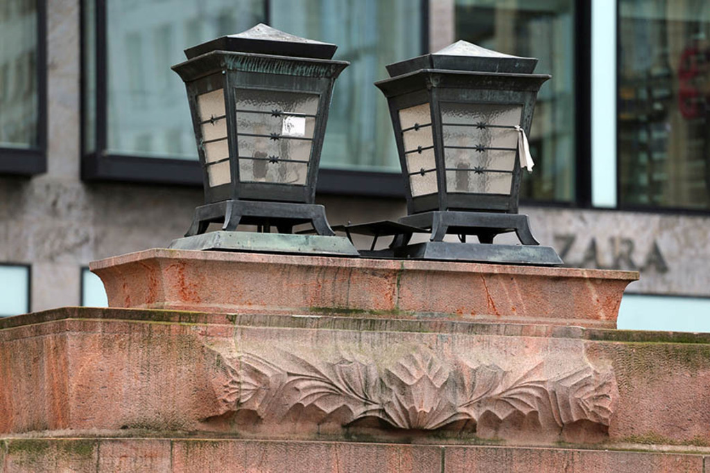Foto: Leipzig - Untergrundmessehaus | Das Team hinter BILDLEXIKON LEIPZIG bündelt historische wie aktuelle Informationen über die Stadt Leipzig in Text und Bild auf einer Plattform und stellt diese der interessierten Öffentlichkeit zur Verfügung.