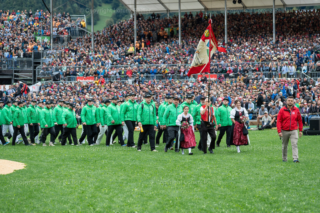 Schwingen -  ESAF 2025 Samstag Einmarsch | Mollis, 30.8.25, Schwingen - ESAF Samstag.