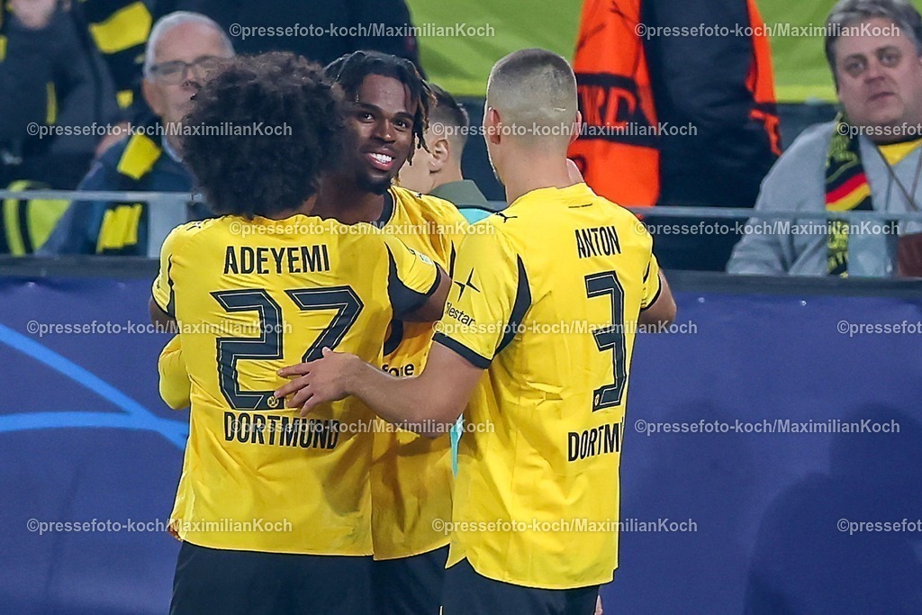 UCL01102501086 | 01.10.2025, Fußball, UEFA Champions League, Borussia Dortmund - Athletic Club Bilbao, BVB Stadion, 2. Spieltag, Saison 2025 2026: Torjubel nach dem Tor zum 2:0 durch Torschütze Carney Chukwuemeka (BVB #17)  Regulations prohibit any use of photographs as image sequences and or quasi-video.