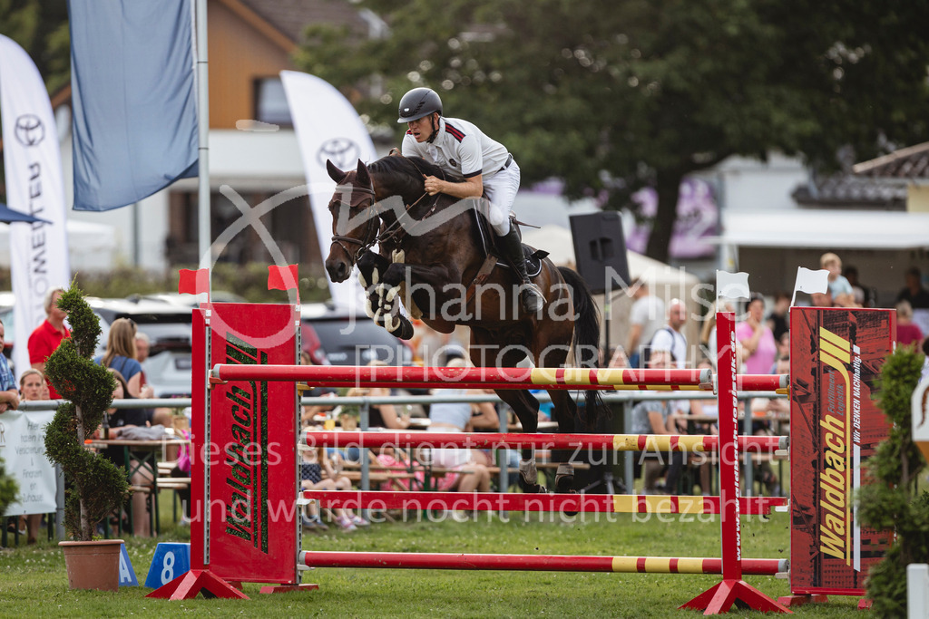 240719_LC_Youngster-S-617 | Deine schönsten Turniermomente als professionelle Fotos! Entdecke hochwertige Pferdesport-Fotografie im Online-Shop. Jetzt Fotos finden & bestellen!