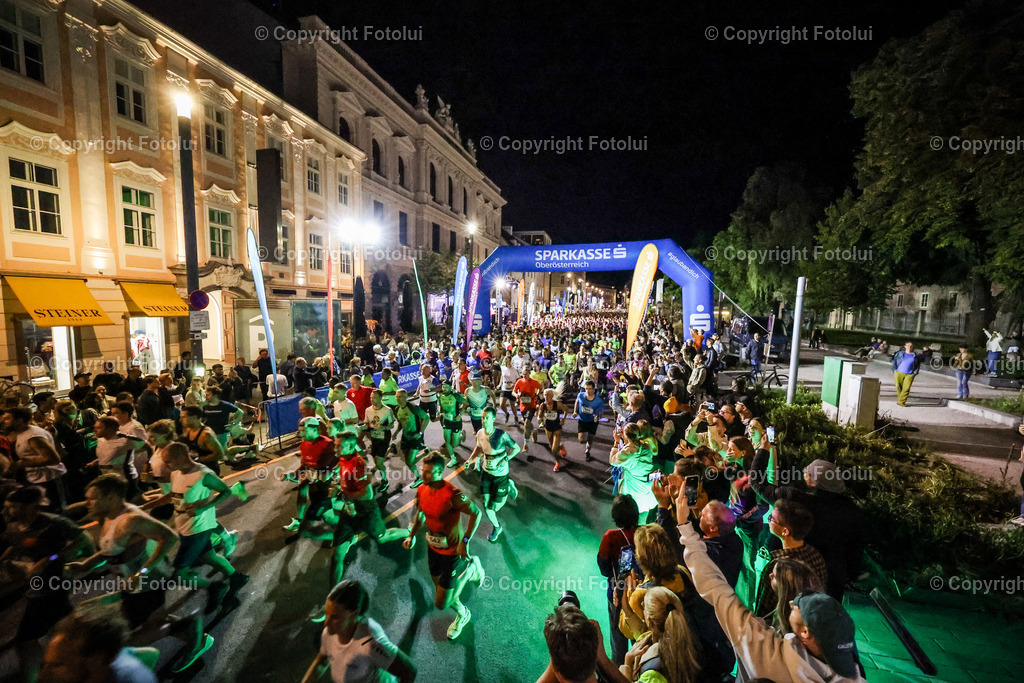 A-BINDER_20240926_0110 | Linz  AUSTRIA,26.Sept..2024 -Night Run Linz, Image shows Photo: Sportmediapics.com/ Manfred Binder