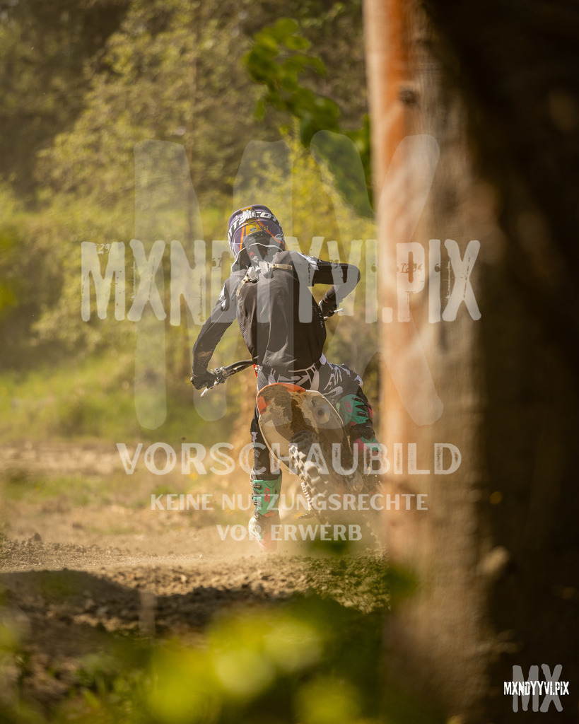 866A4870 | mxndyyvipix