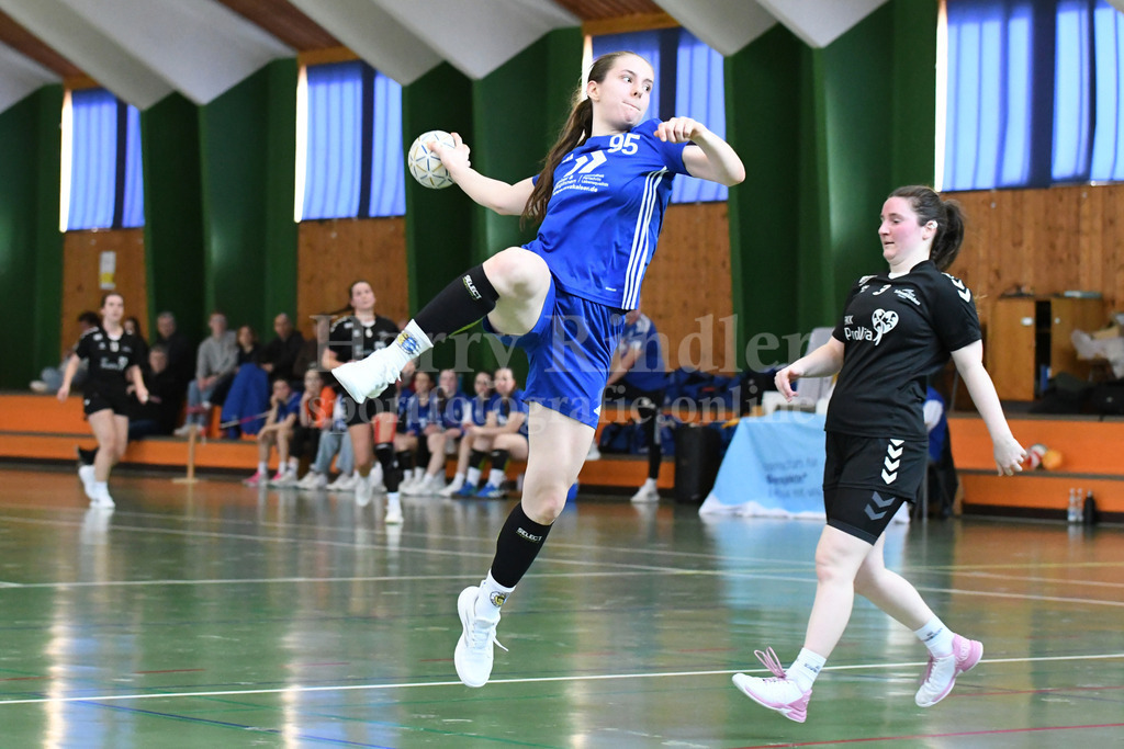 SSG Metten Damen :  HSG Schwab/kirchen | Anna-Maria Erl (SSG Metten Damen) - Realisiert mit Pictrs.com