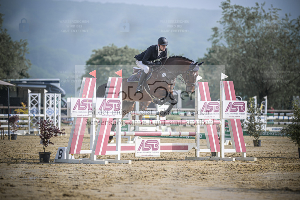 20240511-DOS_2778 | Entdecke hochwertige Reitturnierfotos von Foto Oger. Professionell, emotional und authentisch – jetzt Lieblingsmomente im Shop bestellen. - Realisiert mit Pictrs.com