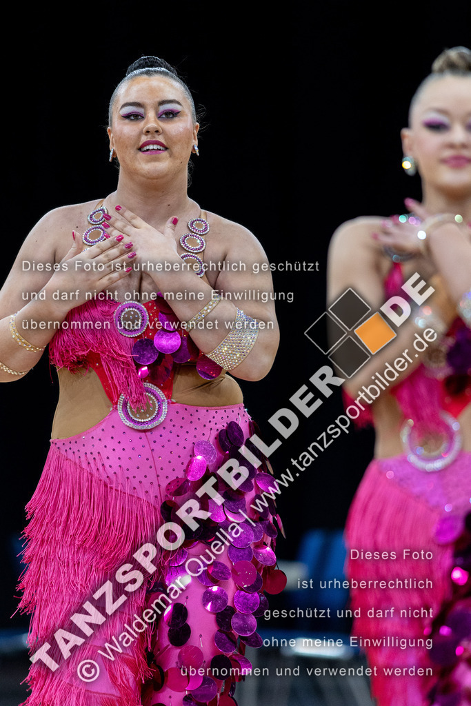 20240310-01293 | Hier finden Sie Tanz Bilder vom Latein und Standard Formationen tanzen. Sportbilder vom Tanzsport. Schöne Fotos und von Weltmeisterschaft, Europameisterschaft, Bundesliga, Regionalliga, Oberliga und Landesliga sowie von GOC Stuttgart, DanceComp, WM Bremen