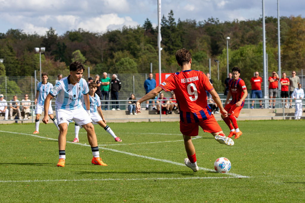 20260830-U19_DFB-Pokal_FCH-1860_093 | 1.FC Heidenheim 1846 vs. TSV 1860 München, Fußball, U19, DFB-Pokal, 2026/2027, 2. Runde, 30.08.2026 in Heidenheim, Walter-Birkhold-Jugendstadion(Foto: Michael Bulling) - Realisiert mit Pictrs.com
