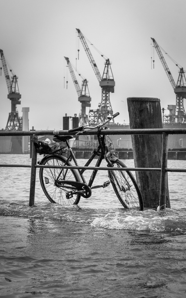 Schwarzweiss-Colorkey-Motive-by-stativkunst.de-006 | Exklusive Hamburg collagen, tolle Segelbilder und viele weitere tolle Motive auf Leinwand, Poster, Alu-Dibond, u.v.m. findet Ihr bei uns auf hamburgbild.de. Findet Euer Wandbild für Euer Zuhause, Büro oder die  Praxis…. - Realisiert mit Pictrs.com