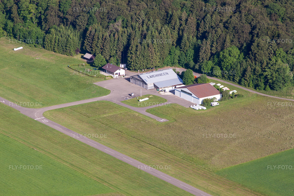 Luftbild: Sportflugplatz Laichingen im Ortsteil Feldstetten in Laichingen im Bundesland Baden-Württemberg in Deutschland. Foto: IMG_67321.jpg vom 08.06.2014 durch Werner Riehm/FLY-FOTO.de