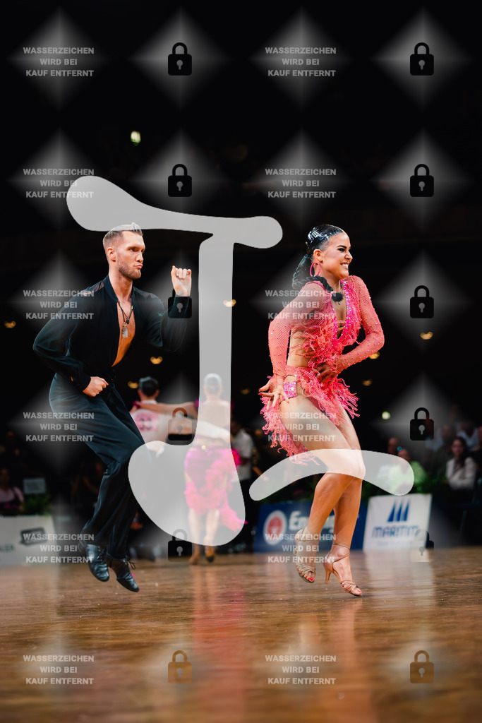 GOC 2025 - WDSF GrandSlam Latin 76th-79th (127) Oleg Streletsky _ Maryia Sabanskaya (AIN)-2025-08-23-1738 | Webshop for digital downloads and prints of dance sport, event & show photographer Julian Link - Realisiert mit Pictrs.com